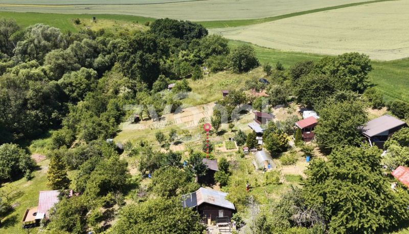 Prodej chatky se zahradou 351 m², Napajedla
