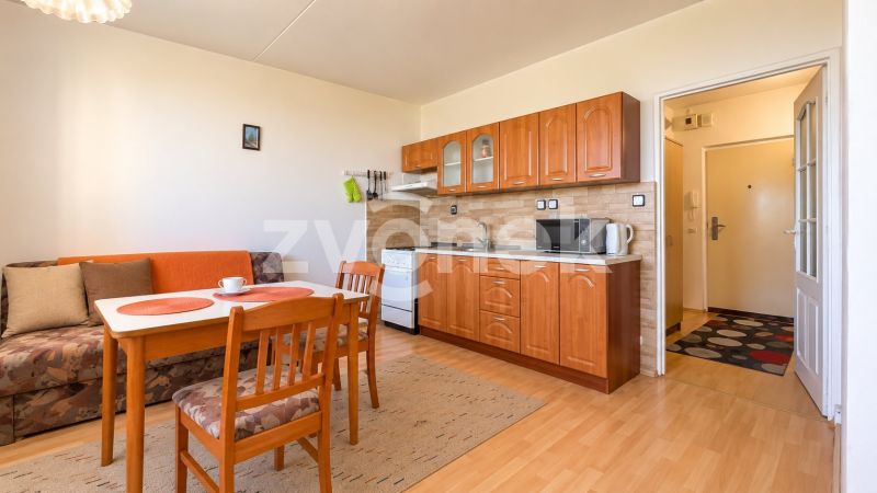 Světlý byt 1+1 s krásným výhledem a potenciálem pro vlastní bydlení i investici | 37,2 m² | Otrokovice – Kvítkovice