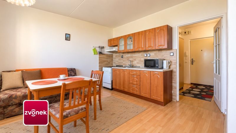 Světlý byt 1+1 s krásným výhledem a potenciálem pro vlastní bydlení i investici | 37,2 m² | Otrokovice – Kvítkovice