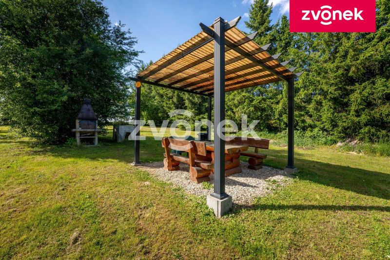 Prodej rodinného domu 400 m², Fryšták - Dolní Ves