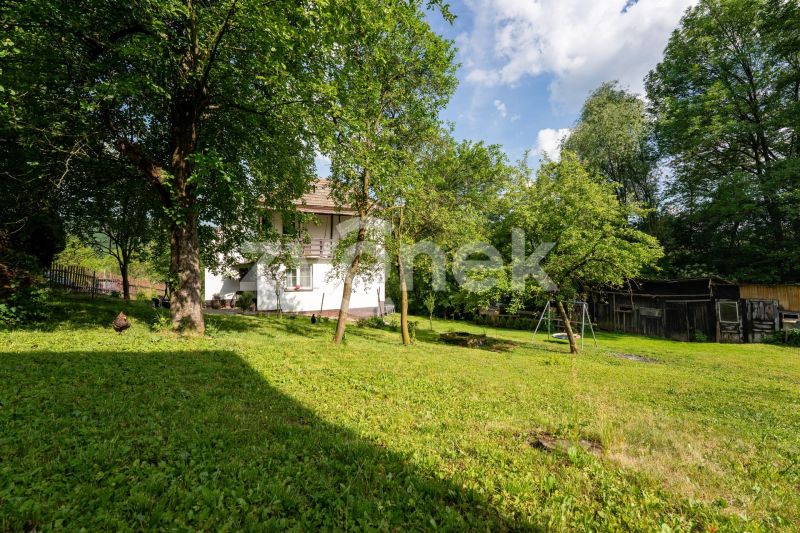 Prodej rodinného domu 130 m², Luhačovice - Polichno