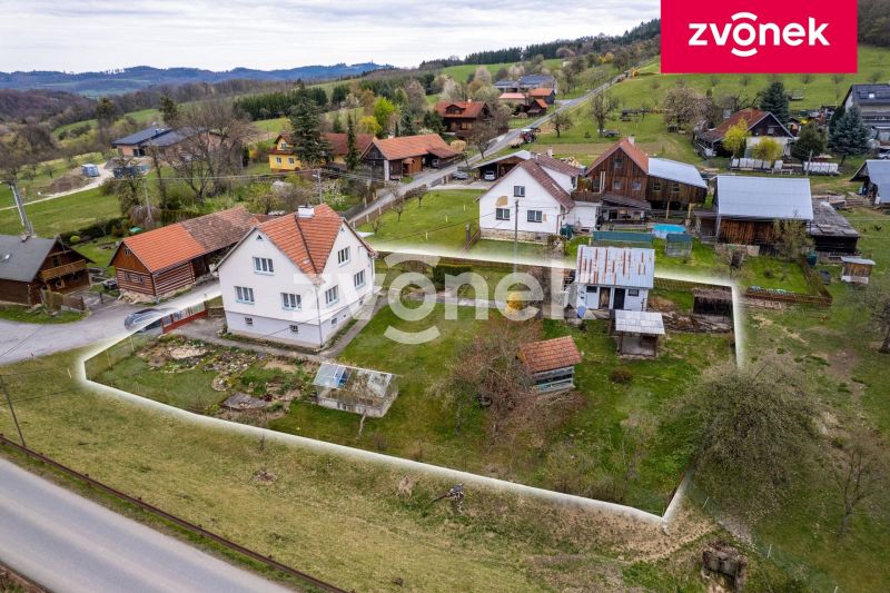 Prodej rodinného domu 300 m², Ublo