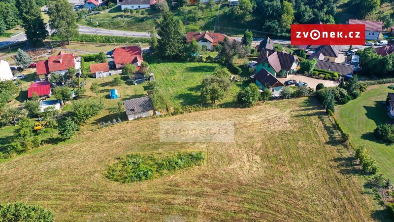 Prodej louky 4 990 m², Březůvky