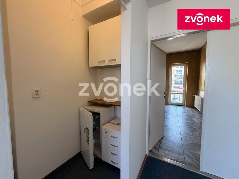 Pronájem kanceláře 50 m², Zlín
