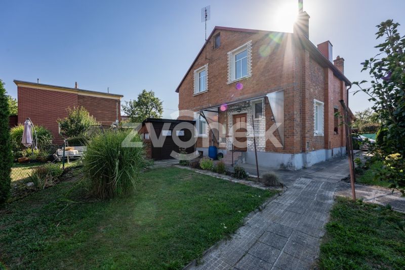 Prodej rodinného domu 3+1, 73 m², Zlín
