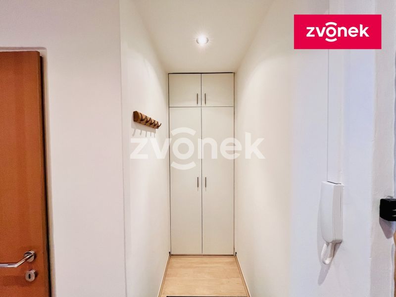 Pronájem bytu 3+1 64 m², Zlín - Prštné