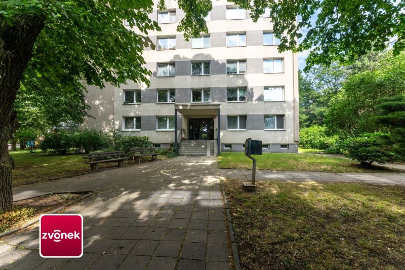 Prodej bytu 1+1 40 m², ul. 2. května, Zlín
