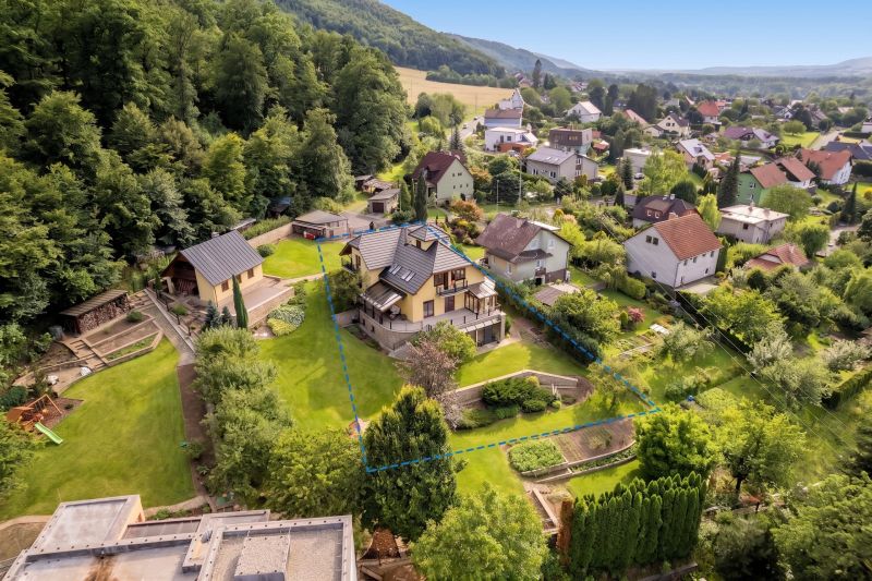 Nadstandardní vila Hranice, 7+1, 540m2 užitná plocha