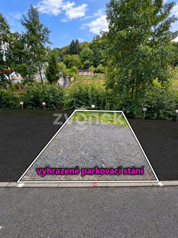 Domek k dokončení s možností rozšíření, pozemkem přes 1 000 m² a nádherným výhledem – Jaroslavice u Zlína