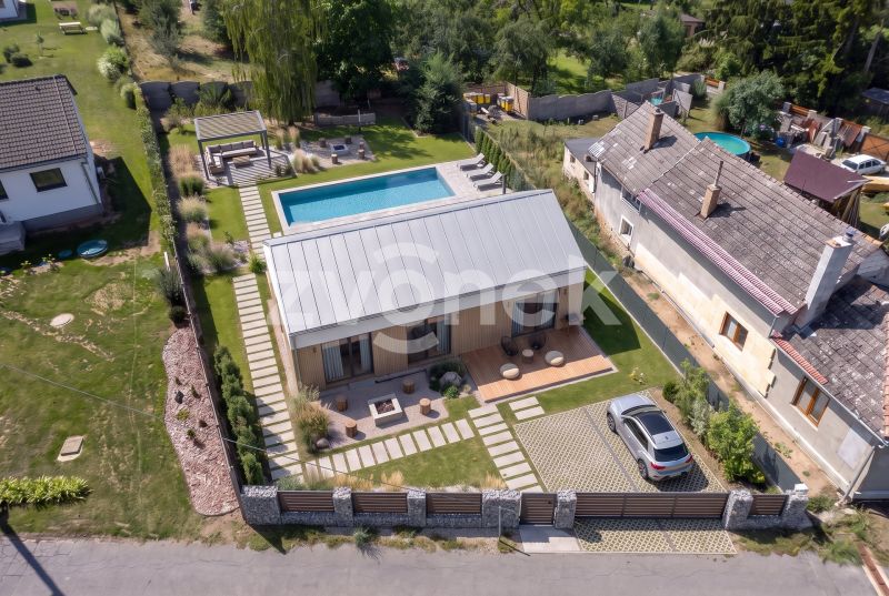 Prodej stavebního pozemku 800 m², Kroměříž - Těšnovice
