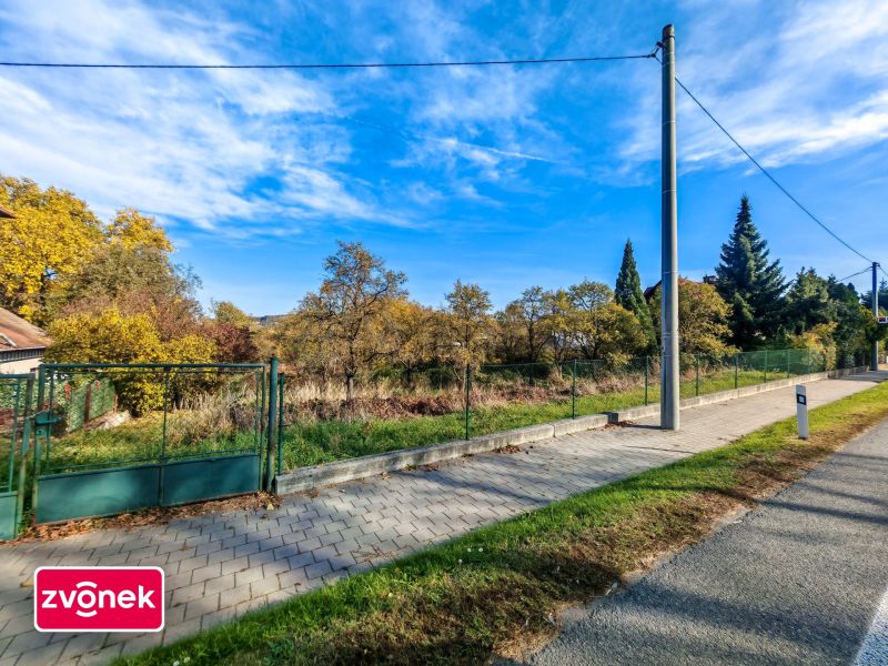 Stavební pozemek 1 505 m², Želechovice nad Dřevnicí