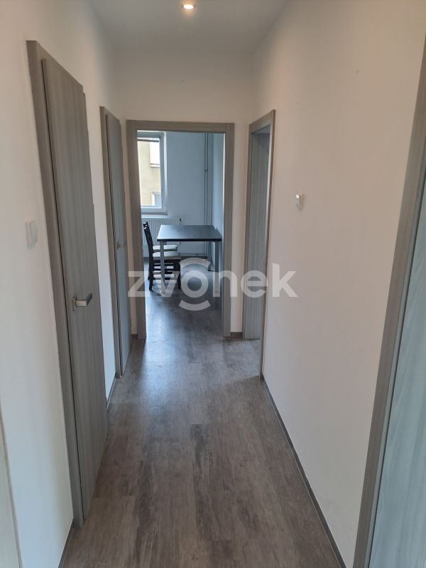 Pronájem bytu 2+1 53 m², Padělky - Zlín