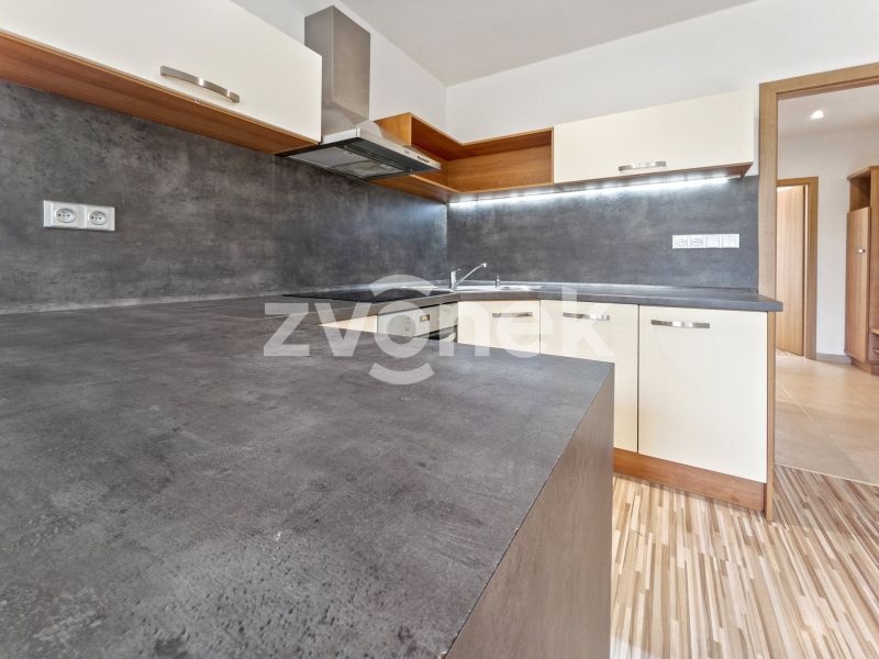 Pronájem bytu 2+kk 34 m², Zlín