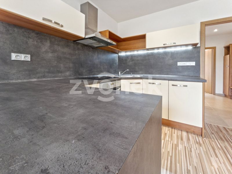 Pronájem bytu 2+kk 34 m², Zlín