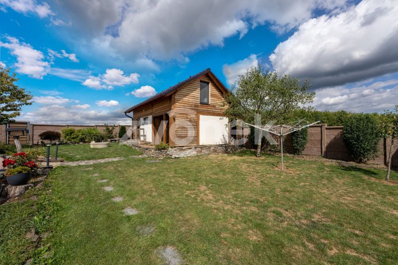 Prodej rodinného domu 4+kk, 191 m², Zádveřice-Raková