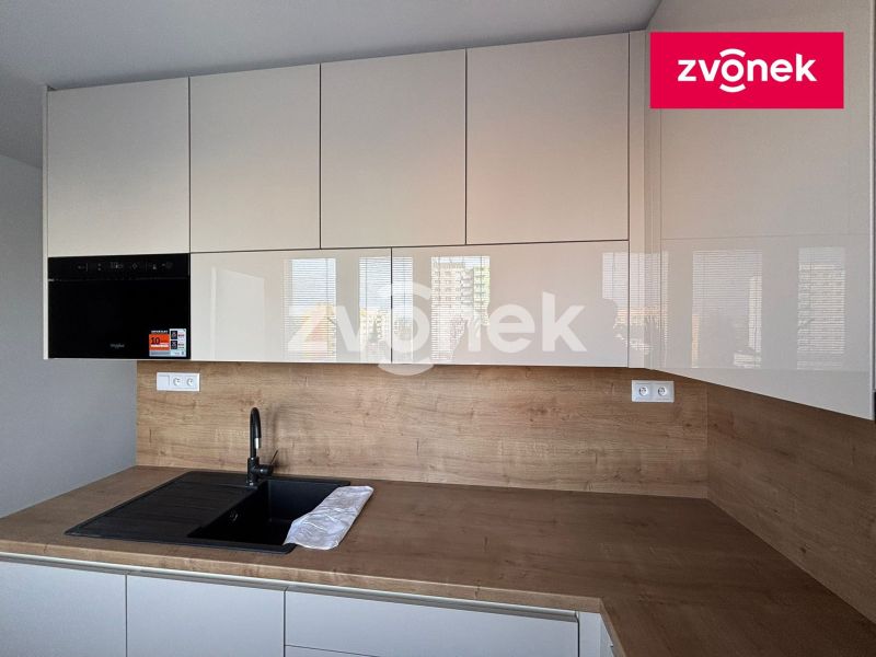 Pronájem bytu 2+1 56 m², Zlín - Malenovice