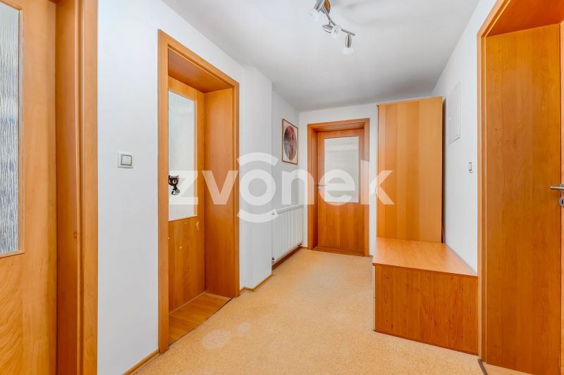 Nadstandardní rodinný dům se zahradou Zlín - Mladcová
