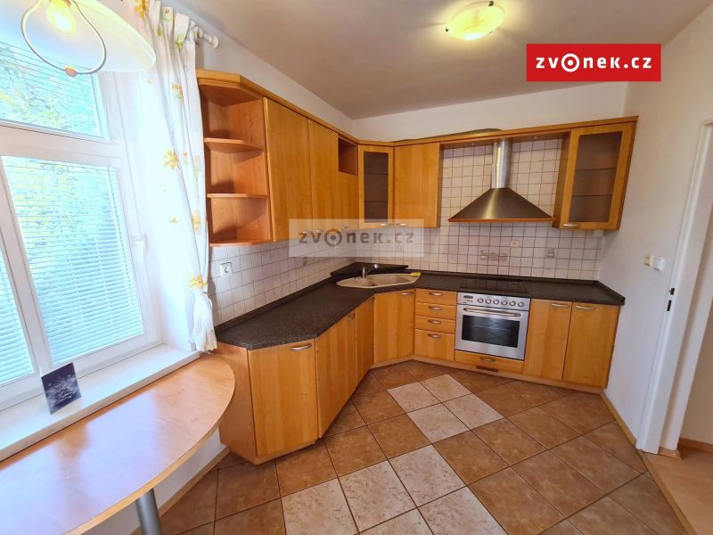Pronájem rodinného domu 200 m², Zlín