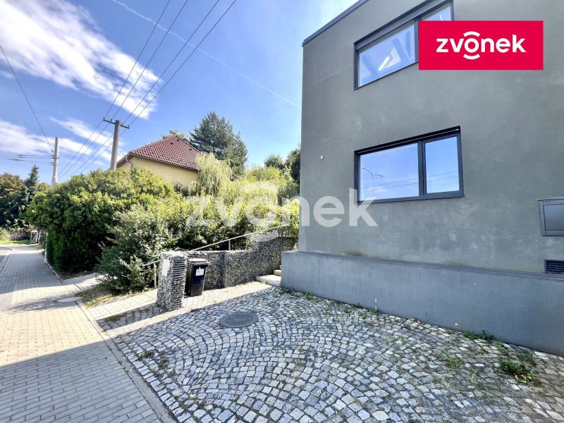 Pronájem bytu 2+kk 47 m², Zlín - Příluky