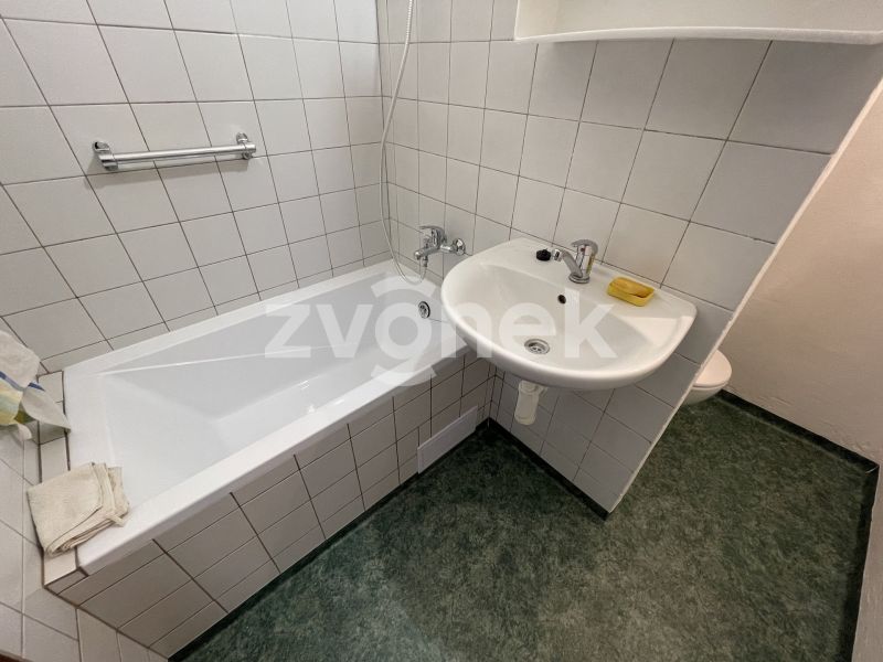 2+1 Na Honech, pěkná a klidná lokalita
