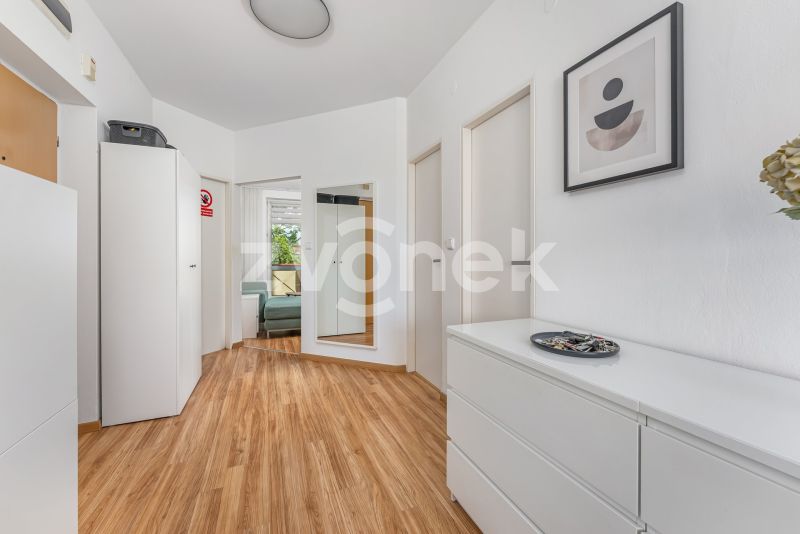 Prodej bytu 2+1 56 m², centrum Otrokovic, Hložkova