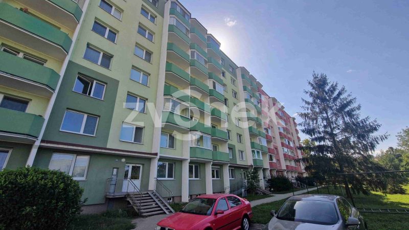 Pronájem prostorného bytu 2+1, sídliště Na Rybníku, Uherské Hradiště