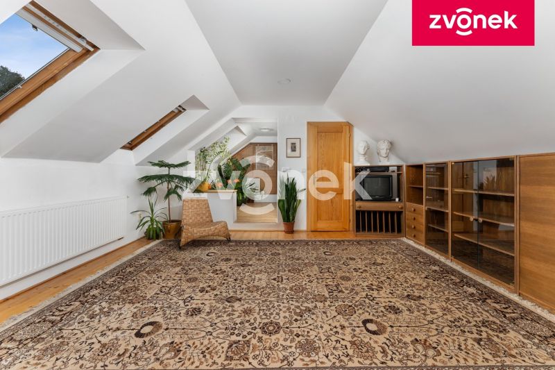 Prodej rodinného domu 312 m², Hvozdná