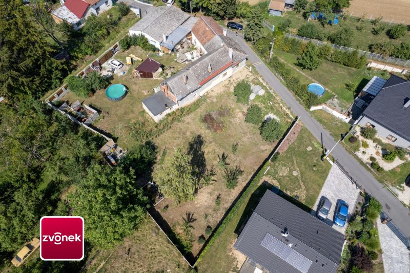 Prodej stavebního pozemku 800 m², Kroměříž - Těšnovice