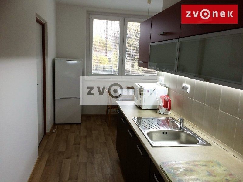 Pronájem bytu 2+1 60 m², Zlín - Prštné
