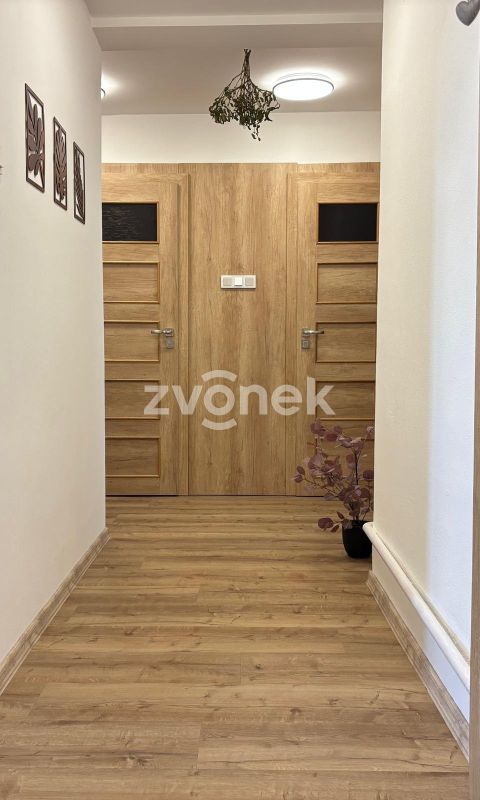 3+1 po celkově rekonstrukci s nádherným výhledem, 86m2 – Kroměříž, ul. Zborovská