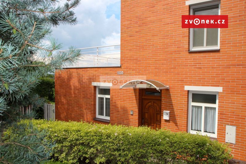 Pronájem rodinného domu 200 m², Zlín