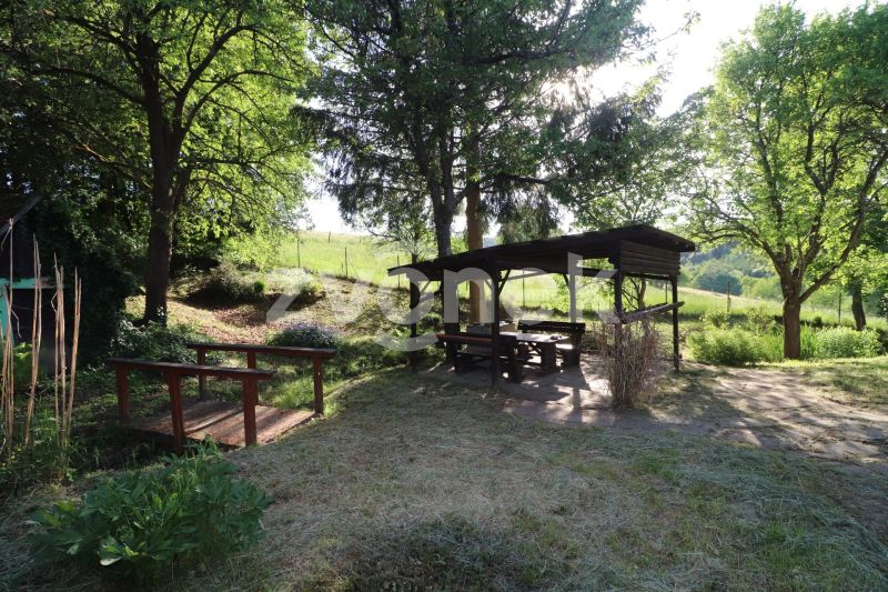 Prodej chalupy s velkými pozemky Kochavec, Štítná nad Vláří