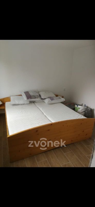 Malý domek s garáží a pozemkem v Mikulůvce