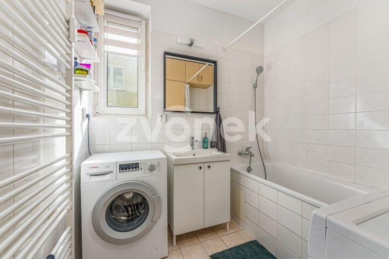 Prodej bytu 2+1 56 m², centrum Otrokovic, Hložkova