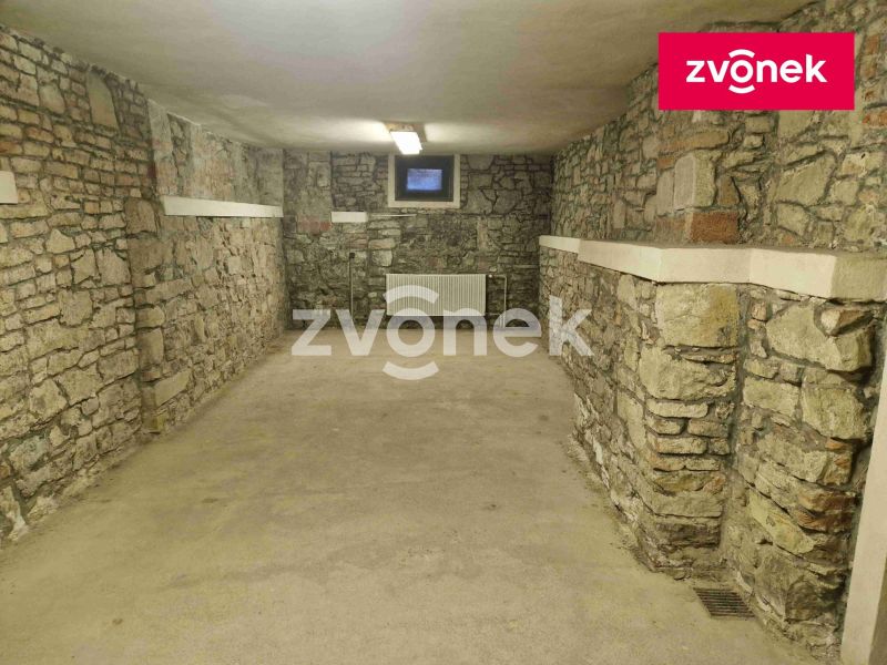 Pronájem obchodního prostoru 650 m², Uherské Hradiště
