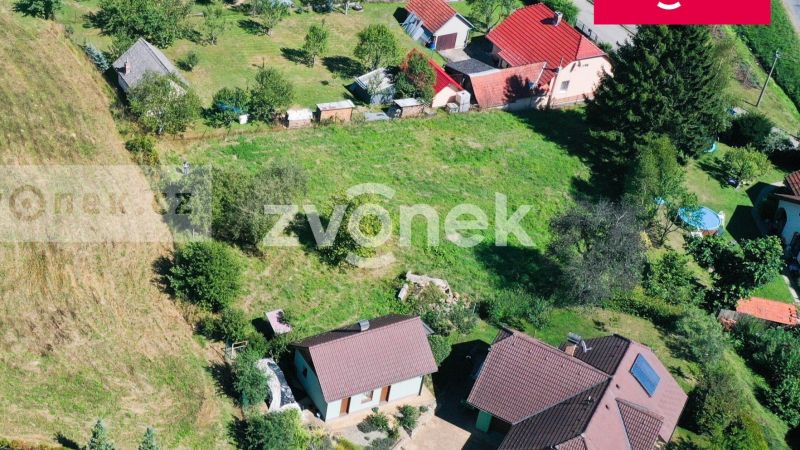 Prodej stavebního pozemku 923 m², Březůvky