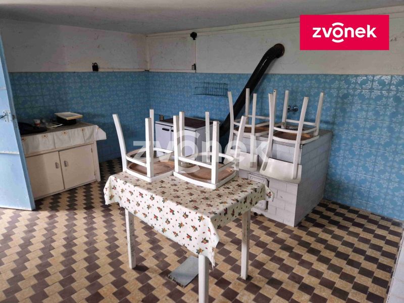 Prodej rodinného domu 360 m², Břestek