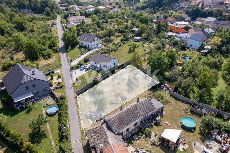 Prodej stavebního pozemku 800 m², Kroměříž - Těšnovice