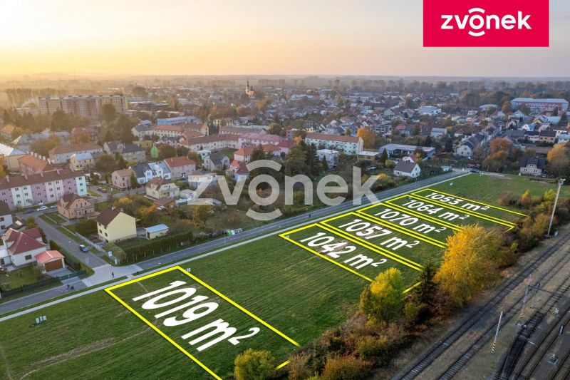 Prodej stavebního pozemku 1 042 m², Hulín