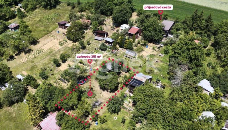 Prodej chatky se zahradou 351 m², Napajedla