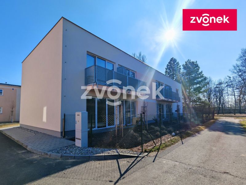 Pronájem bytu 1+kk 40 m², Otrokovice