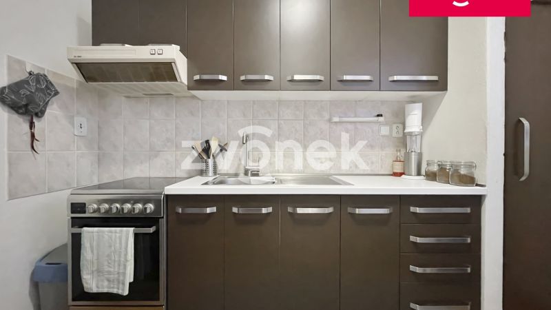 Bydlení v atraktivní lokalitě: Pronájem moderního bytu 3+kk s lodžií, ulice Podlesí I – Jižní Svahy !