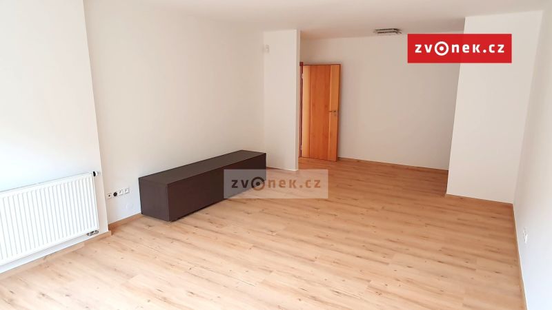 Pronájem rodinného domu 270 m², Zlín