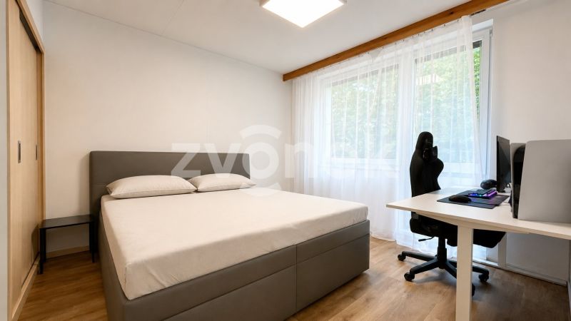 Pronájem moderně zrekonstruovaného bytu 2+1 se dvěma lodžiemi – Zlín, ulice Družstevní