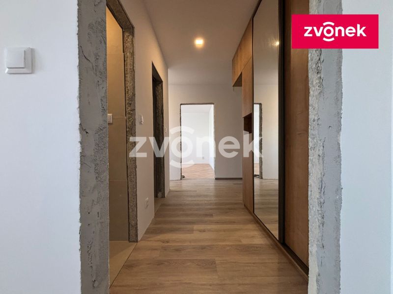 Pronájem bytu 2+1 56 m², Zlín - Malenovice