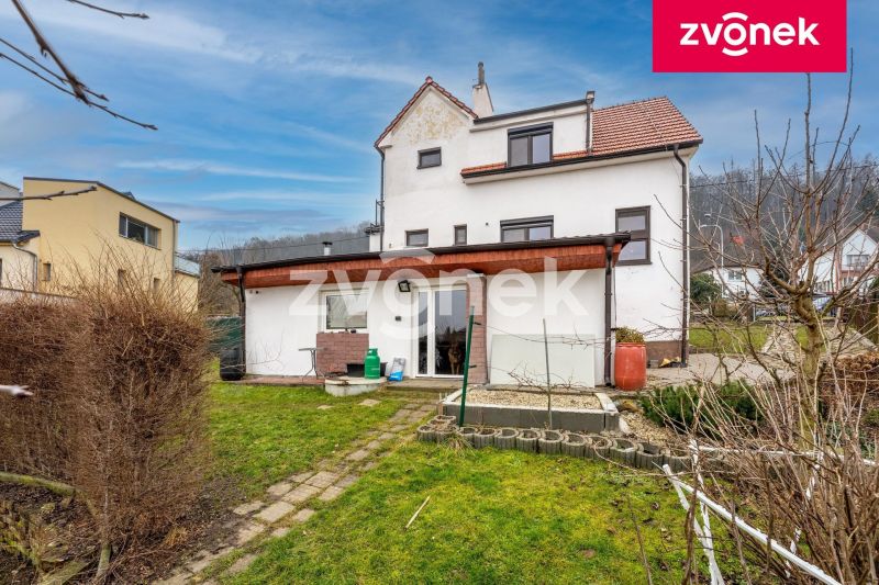 Prodej rodinného domu 214 m², Zlín - Prštné