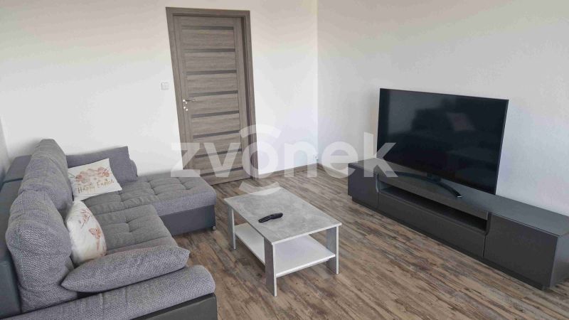 Pronájem bytu 3+1 62 m², po celkové rekonstrukci ve Štěpnicích, Uherské Hradiště