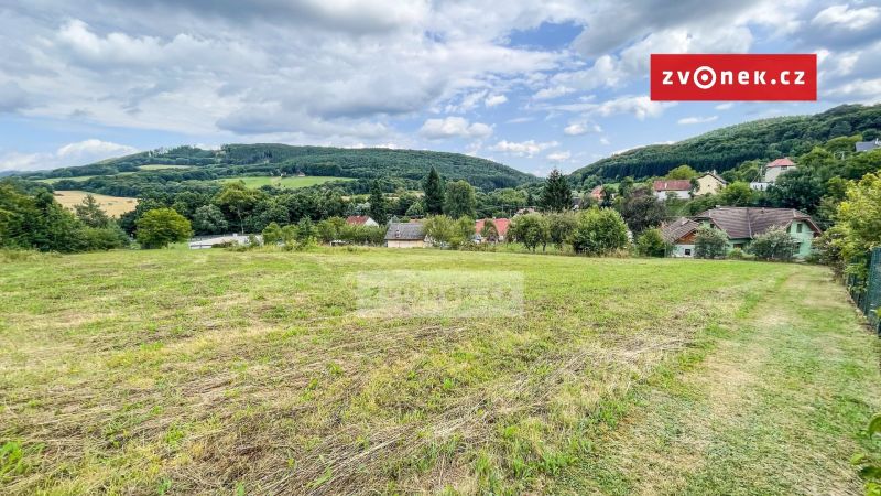 Prodej louky 4 990 m², Březůvky