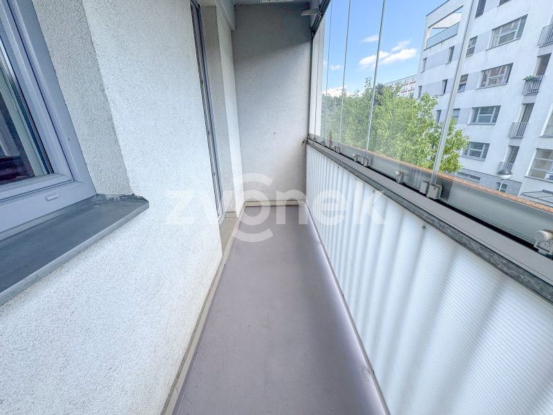 1+kk Zlín - Březnická, velká terasa, ihned