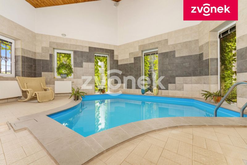 Prodej rodinného domu 180 m², Pozlovice